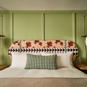 Standard Zimmer mit Kingsize-Bett